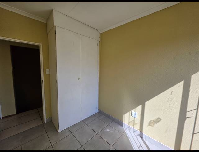 3 BEDROOM TOWNHOUSE FOR SALE IN KOSMOSDAL